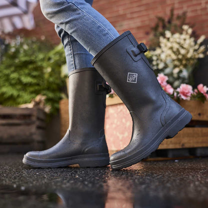 Rainscape Women's 12" Rain Boot - Black | Muck Boot Company