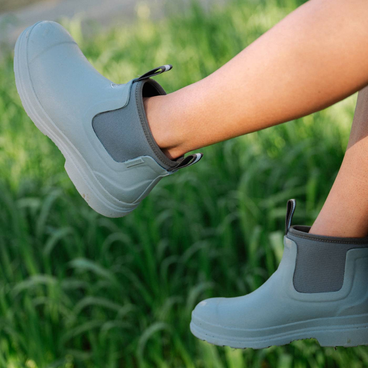 Rainscape Women's Chelsea Rain Boot - Monument | Muck Boot Company