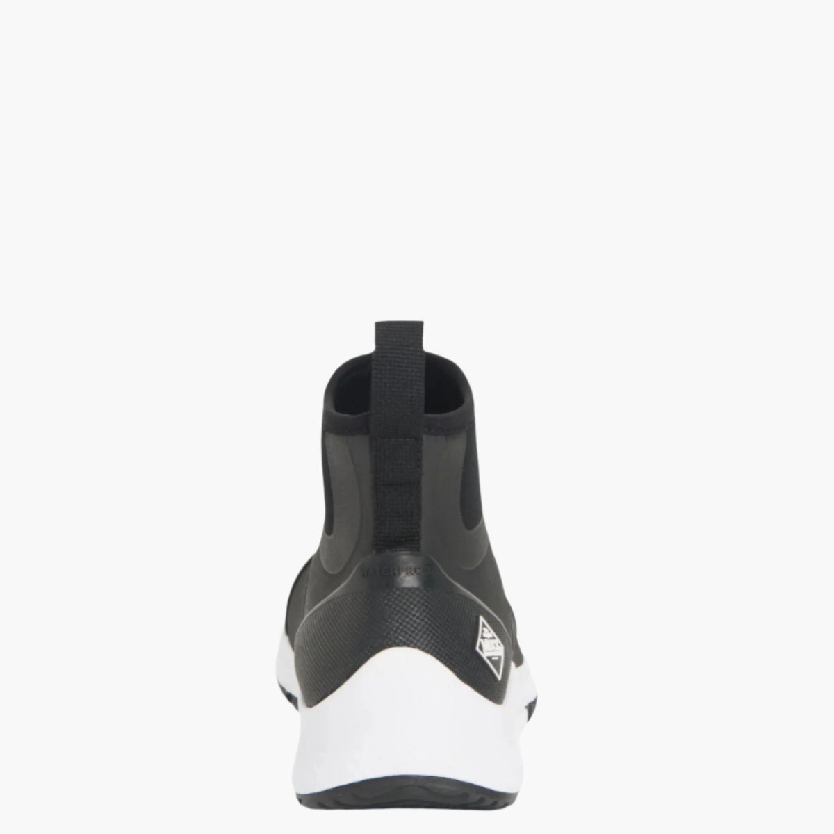 Women's Outscape Chelsea Slip On - Black | Muck Boot Company