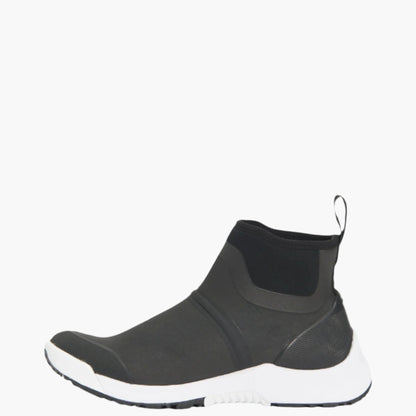 Women's Outscape Chelsea Slip On - Black | Muck Boot Company